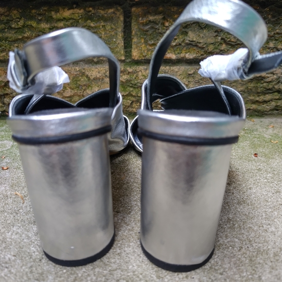 Rebecca Minkoff open toe sandal with round block heel. - Picture 3 of 9